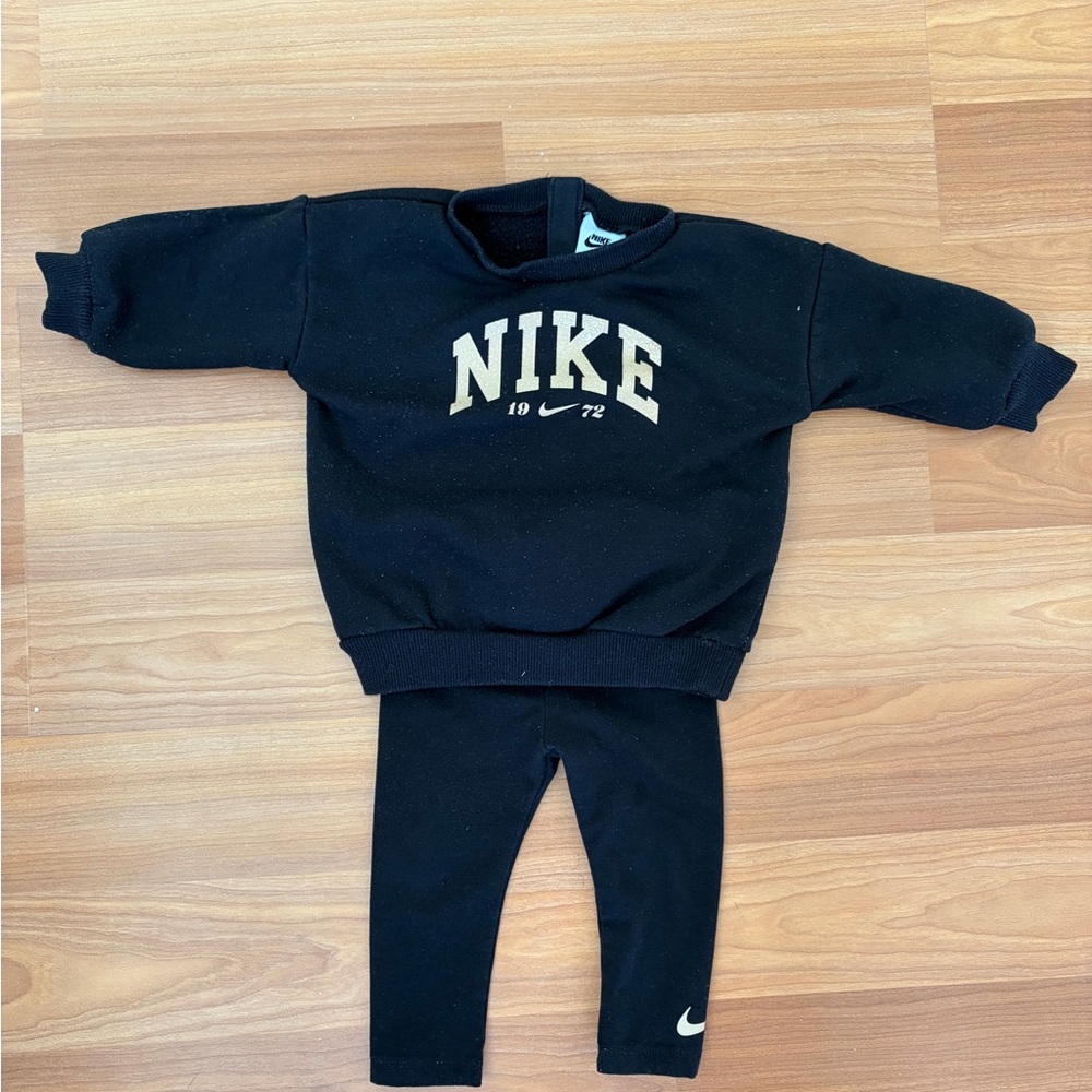 Nike Black Sweatshirt and Leggings Set with Cream Logo